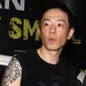 女子电伤问网友擦啥药被狂劝就医